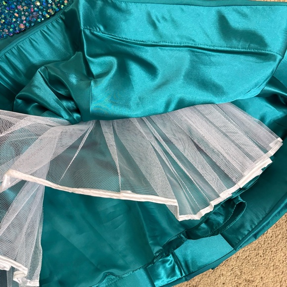 Sherri Hill Teal Rhinestone Halter Homecoming/Cocktail Dress - Size: 2 - NWT - Picture 14 of 14